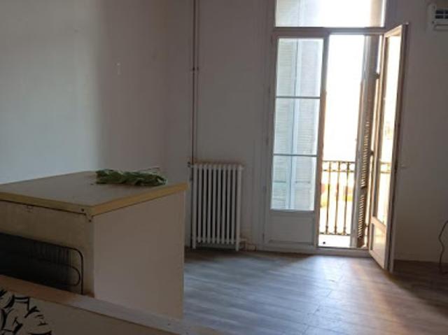 Local Commercial location à Arrondissement de Toulon, Hyères
