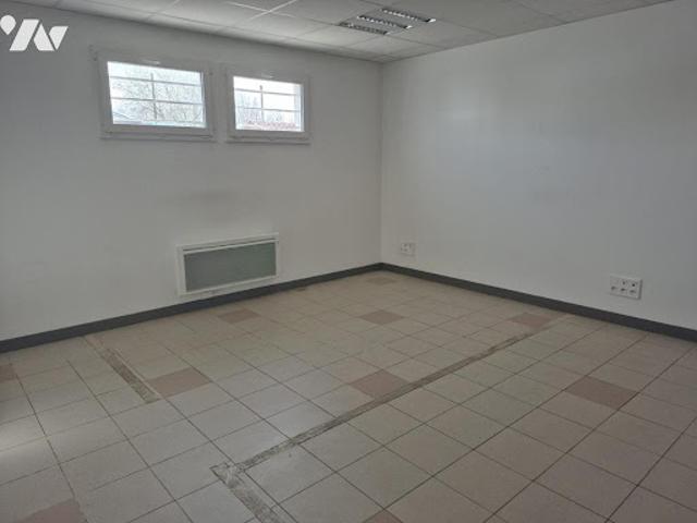 Local Commercial location à Boulogne-sur-Mer, Landrethun-le-nord