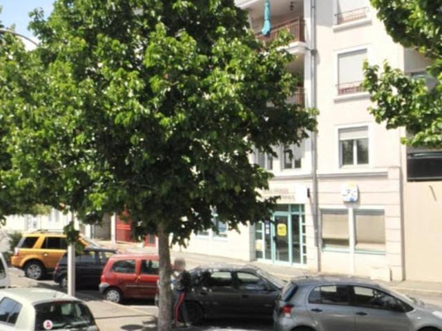 Local Commercial location à Villefranche-sur-Saône, Rhône