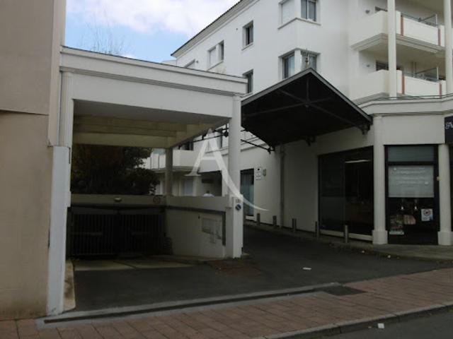 Garage location à Les Sables-d'Olonne, Challans