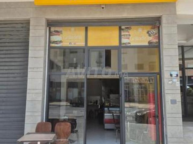 Local commercial location à Témara