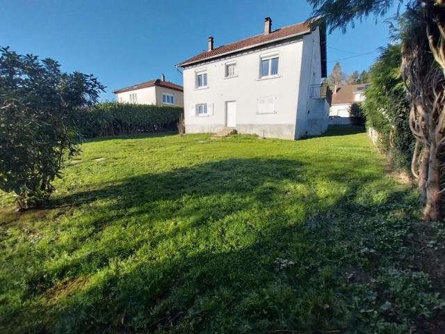 Maison location à Las Bessas, Saint-Yrieix-la-Perche