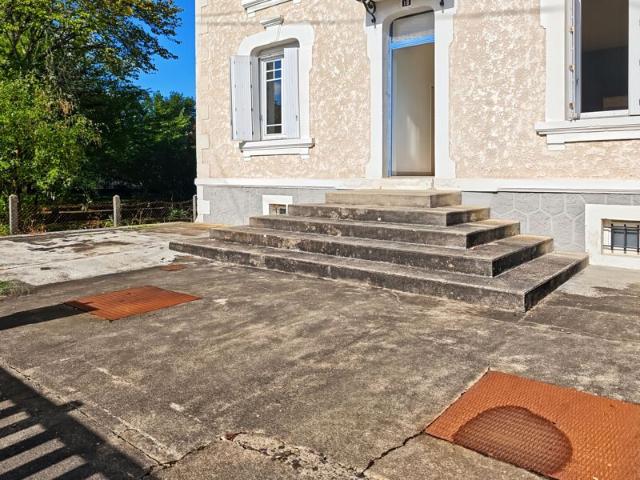 Maison location à Périgueux, Saint-astier