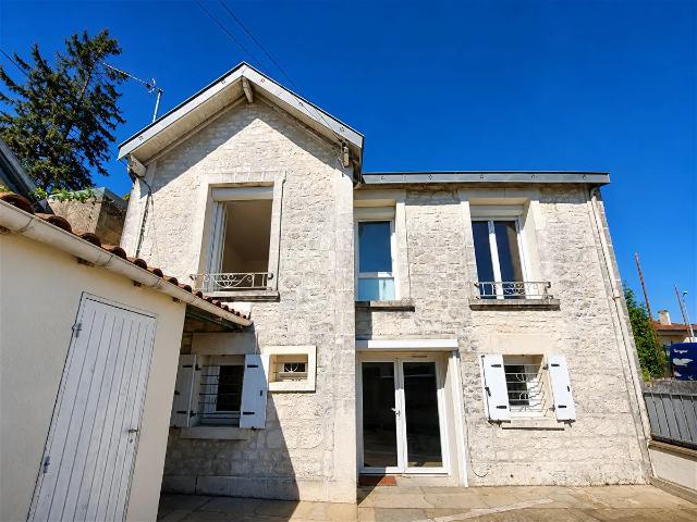 Maison location à Saintes