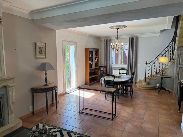 Maison location à Aix-en-Provence, Trets