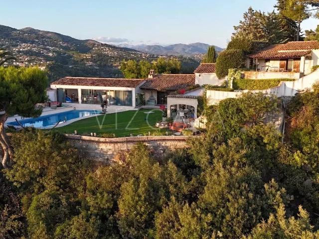 Maison location à Cyrnos, Nice