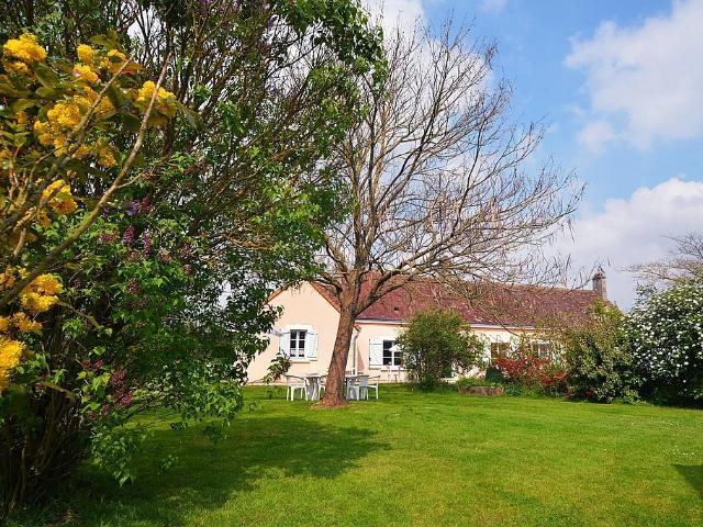 Maison location à L'Offié, Saint-Calez-en-Saosnois
