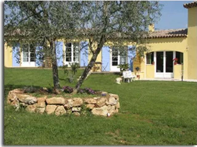 Maison location à Le Peyrard du Chautard, Tourrettes