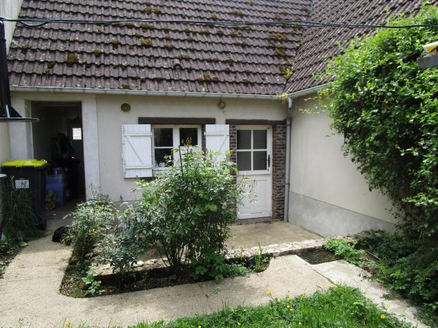 Maison location à Chartres, Chuisnes