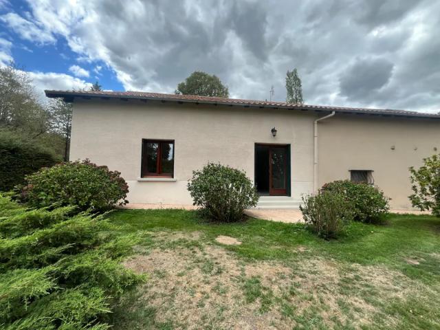 Maison location à Montmézerie, Montrol-Sénard