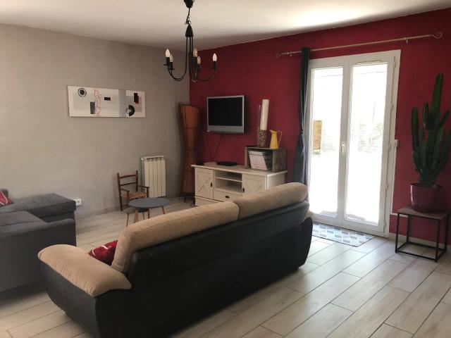 Maison location à Lagrand, Garde-Colombe