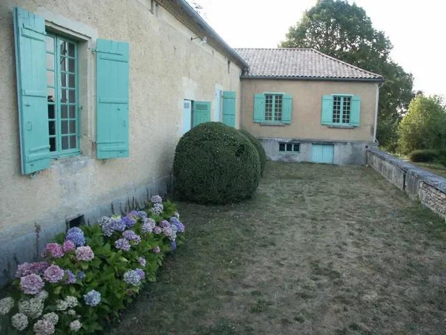 Maison location à Nontron, Eyvirat