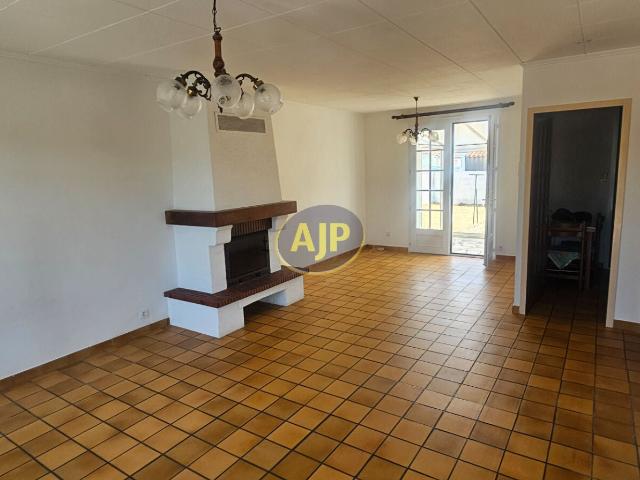 Maison location à La Châtre, Saint-août
