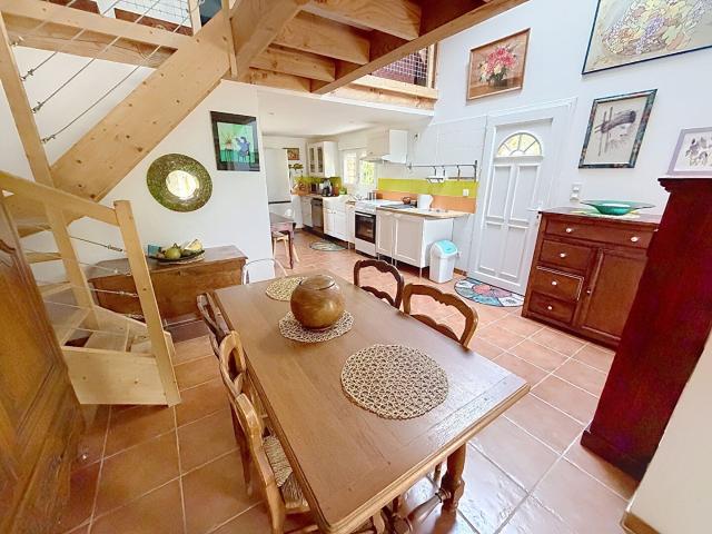 Maison location à Puy-l'Évêque, Lot