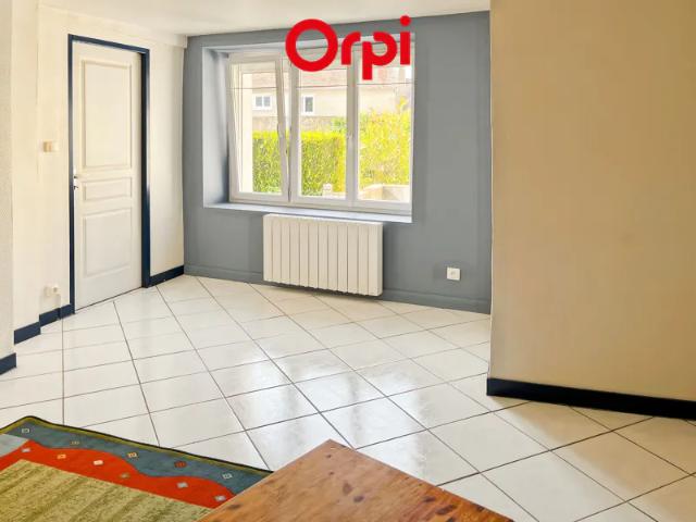 Maison location à Mamers, Dollon