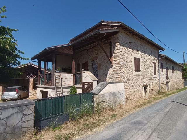 Maison location à Aurillac, Saint-etienne-de-maurs