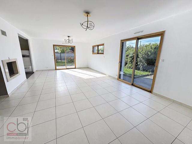 Maison location à France métropolitaine, Vern-sur-seiche