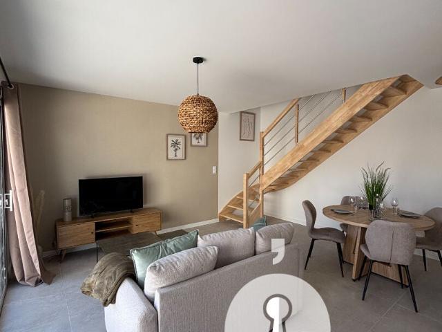 Maison location à Saint-Pierre le Potier-Bois l'Huisserie, Laval