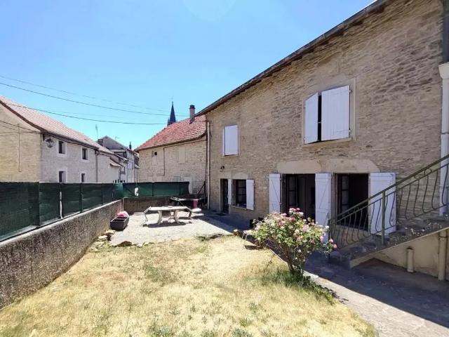 Maison location à La Tour-du-Pin, Trept
