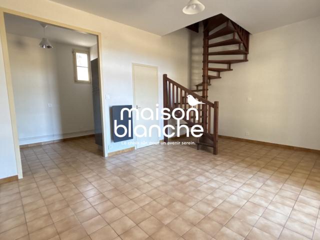 Maison location à Libourne, Abzac
