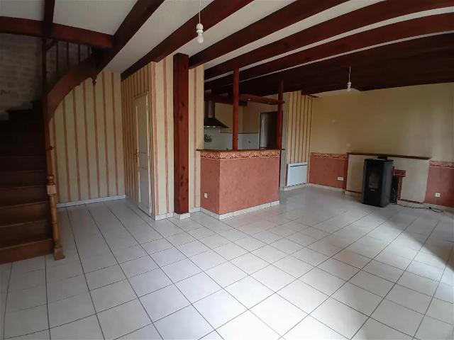 Maison location à Le Rousseau, Essouvert