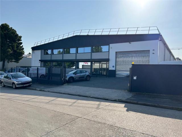 Local Commercial location à Palaiseau, Morangis