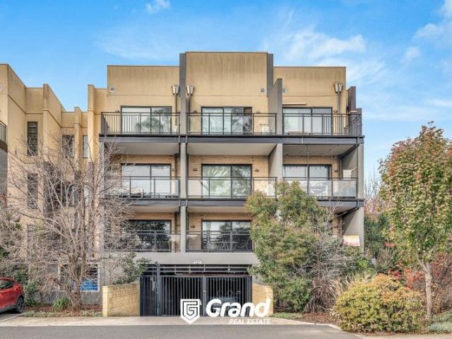Apartment for sale in Glen Huntly