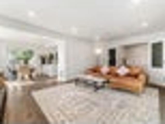House for sale in Paremoremo
