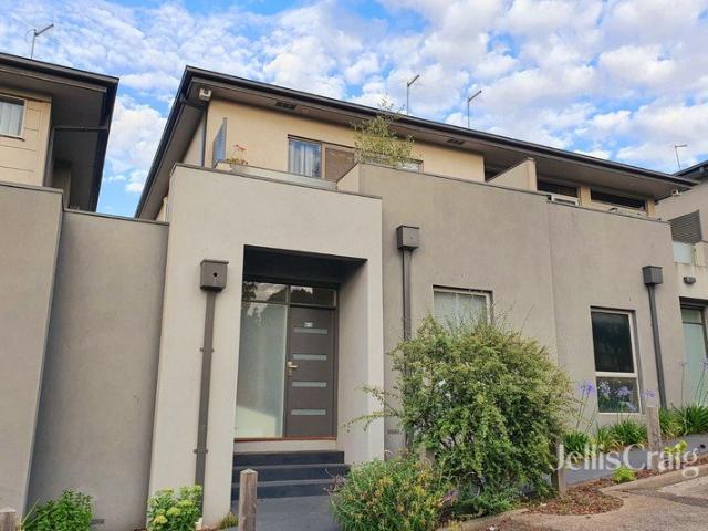 Townhouse for rent in Reservoir, Melbourne