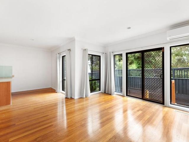 Townhouse for rent in Camerons Creek, Victoria