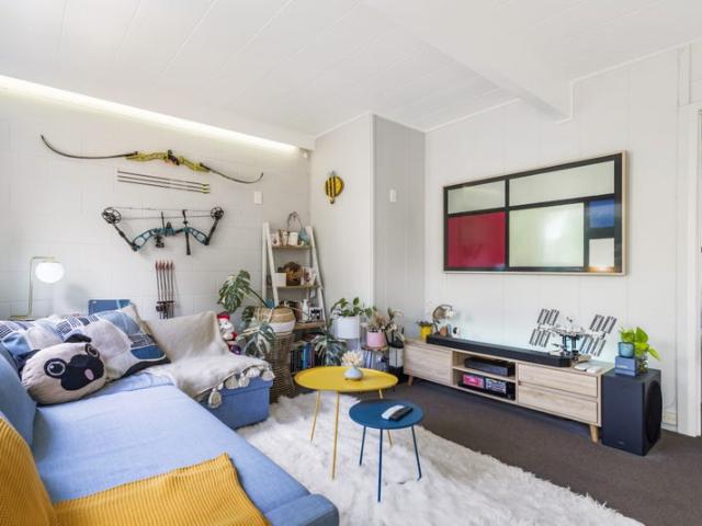 House for sale in Castor Bay