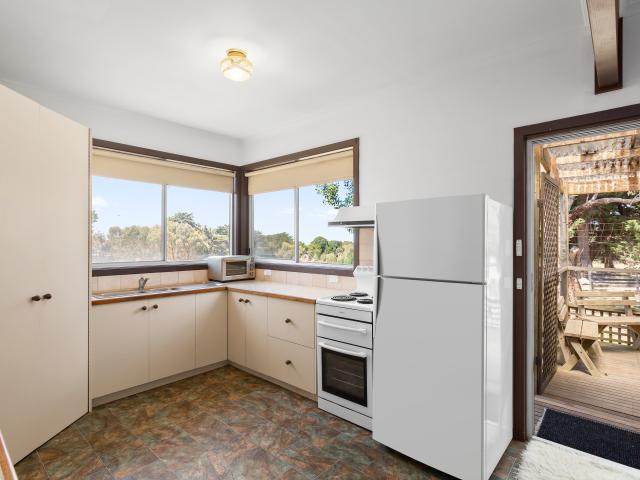 Cottage for sale in Bellbrae, Victoria