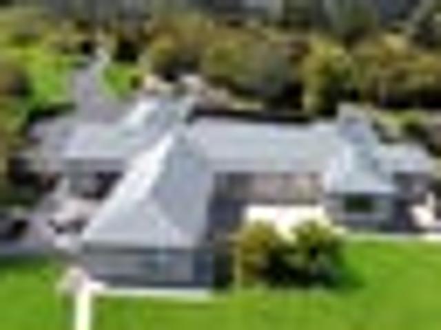 House for sale in Otakou