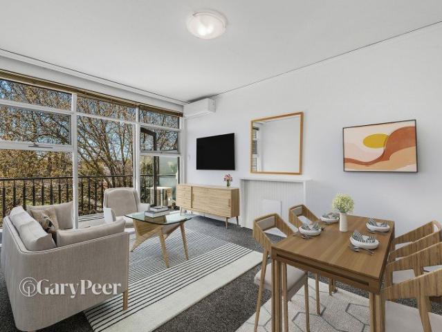 Apartment for sale in Elsternwick, Melbourne