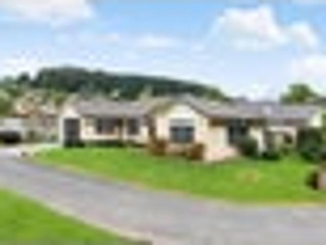 House for sale in Awhitu