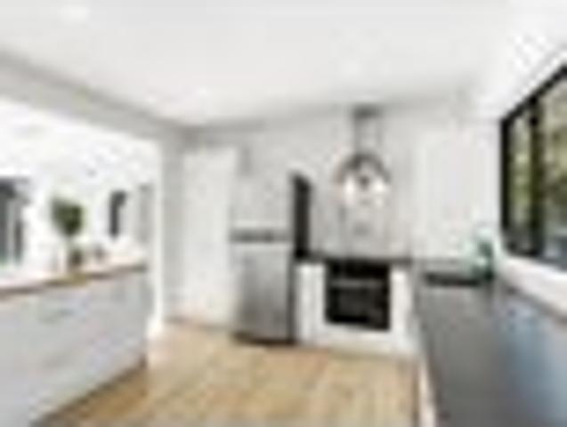 House for sale in Saint Albans, Canterbury