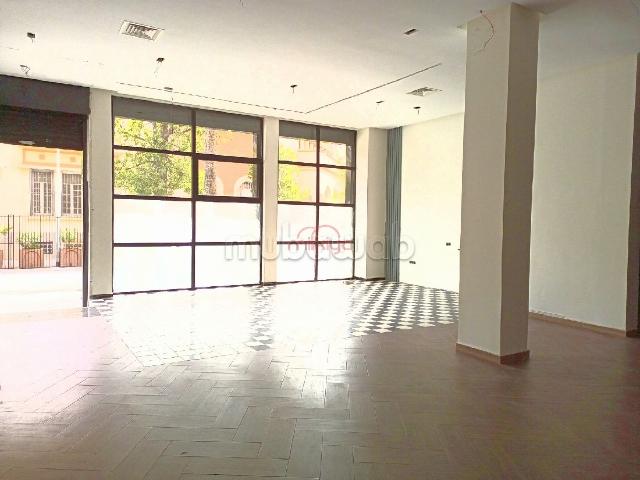 Local commercial location à Anfa, Gharb-Chrarda-Beni Hssen