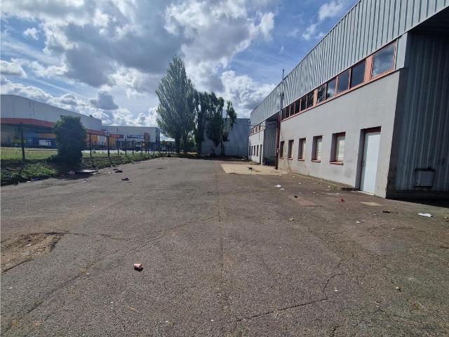 Local Commercial location à Pontoise, Saint-ouen-l'aumône