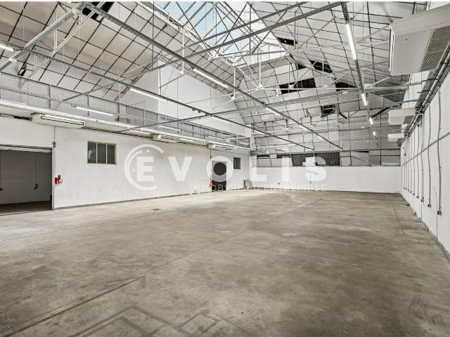 Local Commercial location à L'Haÿ-les-Roses, Ivry-sur-seine