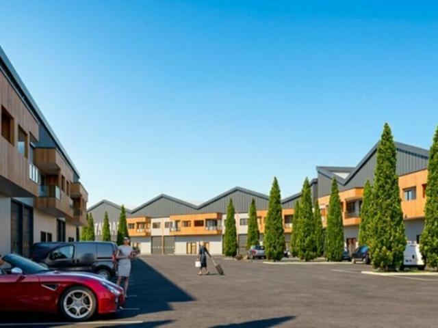 Local Commercial location à Pontoise, Persan