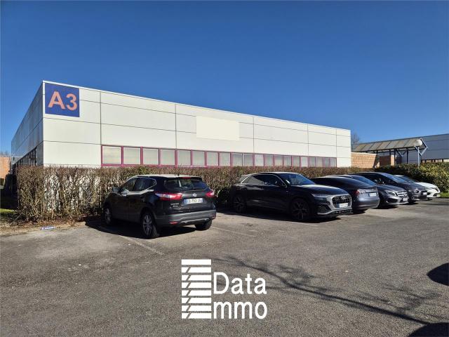 Local Commercial location à Torcy, Saint-thibault-des-vignes