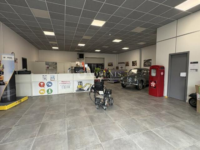 Local Commercial location à Strasbourg, Hoenheim