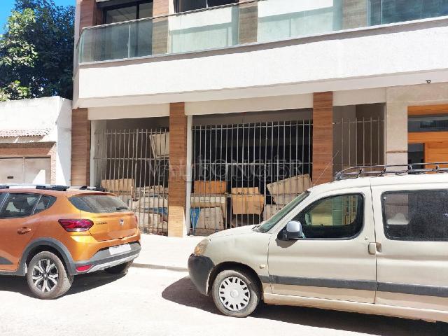 Local commercial location à Anfa, Gharb-Chrarda-Beni Hssen