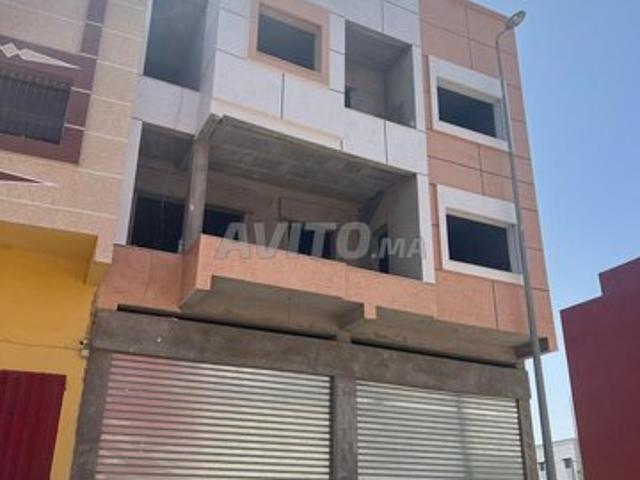 Local commercial location à Souk El Arbaâ