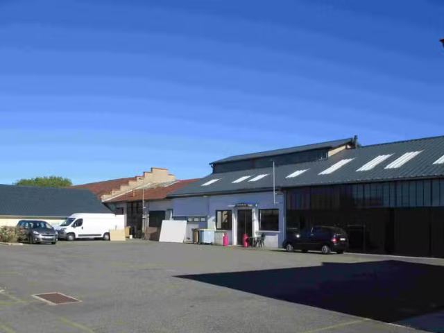 Local Commercial location à Nevers, Nièvre