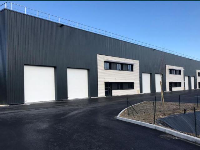 Local Commercial location à Bordeaux, Ambarès-et-lagrave