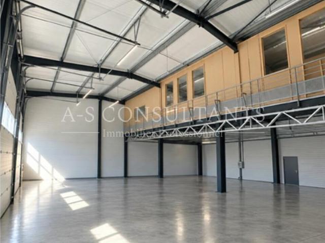 Local Commercial location à Chambéry, Arbin