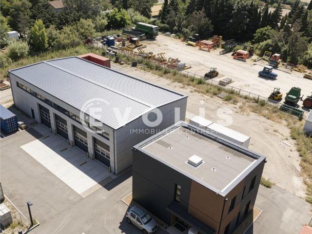 Local Commercial location à Arles