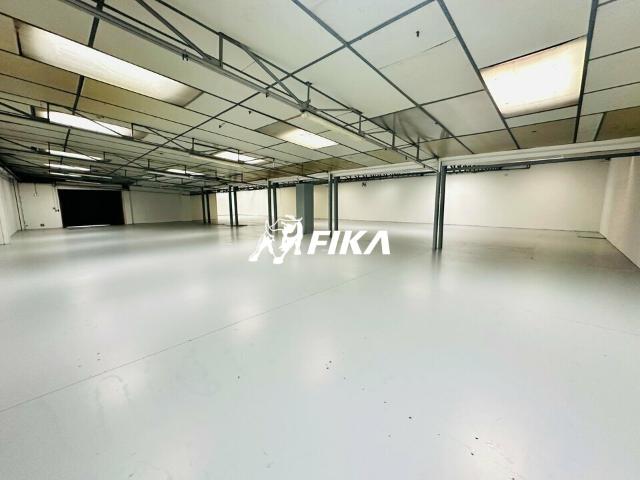 Local Commercial location à Bordeaux, Artigues-près-bordeaux