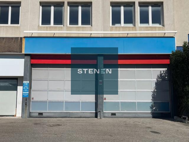 Local Commercial location à Marseille, Aubagne